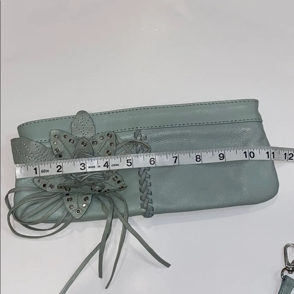 Mini purse teal color with cute flower detail - Picture 9 of 11